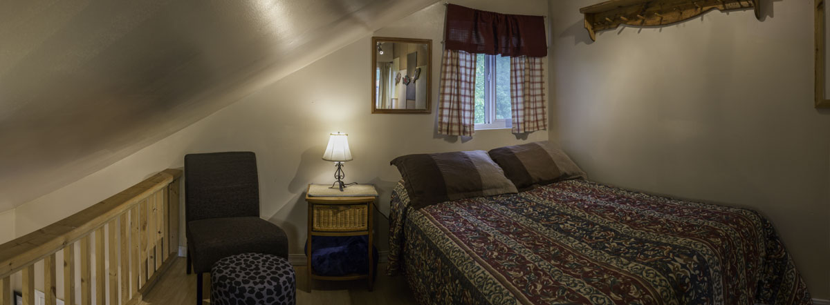 Second bed and sitting area upstairs